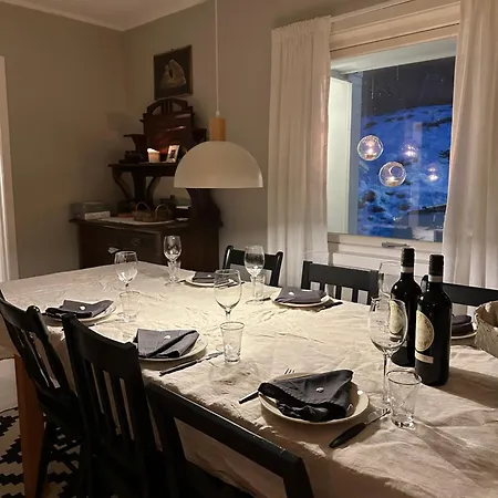 Дом отдыха Comfortable House In Gryllefjord Senja