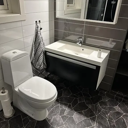 Comfortable House In Gryllefjord Feriehus Senja